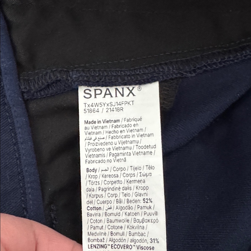 Spanx Women's Stretch Twill Cropped Wide Leg Pant in Navy - Picture 9 of 9